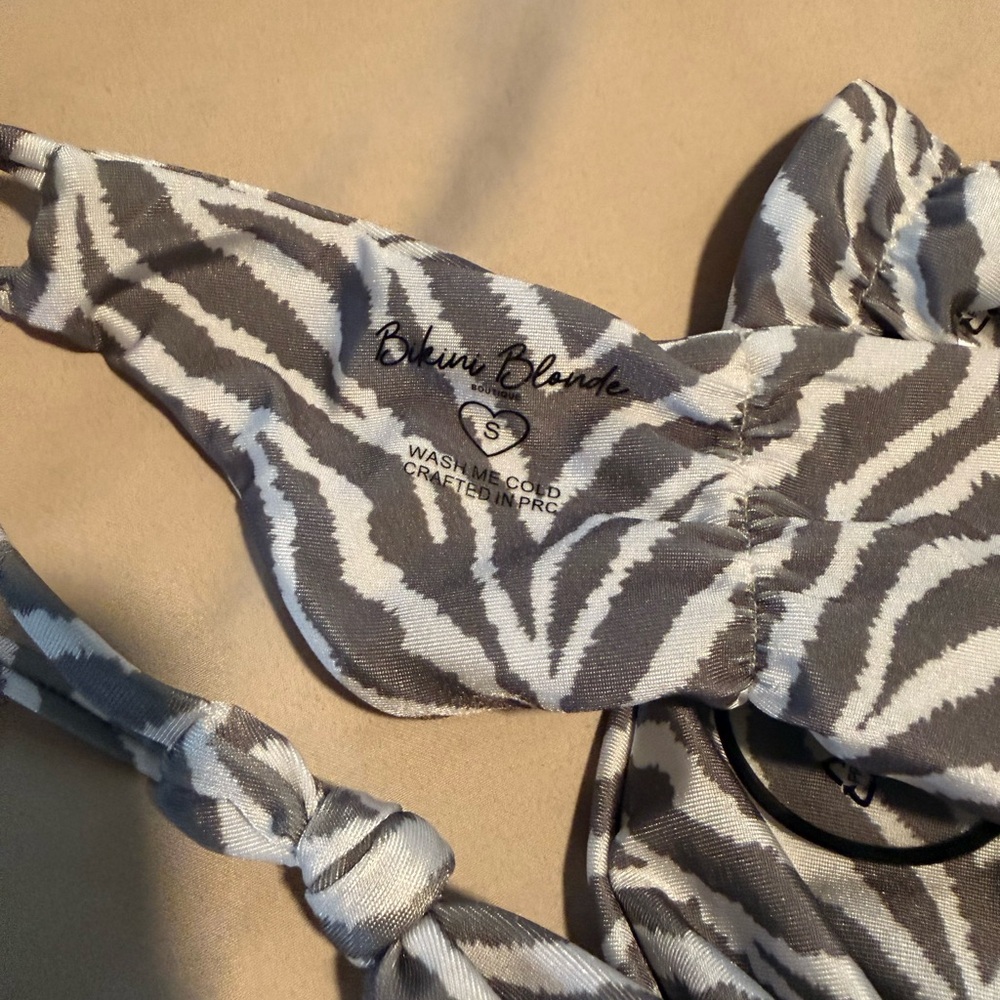 Zebra Print Bikini Set - Picture 3 of 3